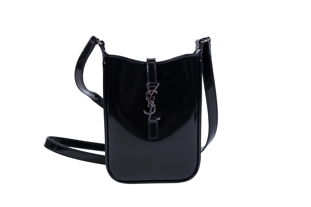 Saint Laurent Black Le 5 à 7 Mini Vertical Crossbody Patent Leather Silver Hardw